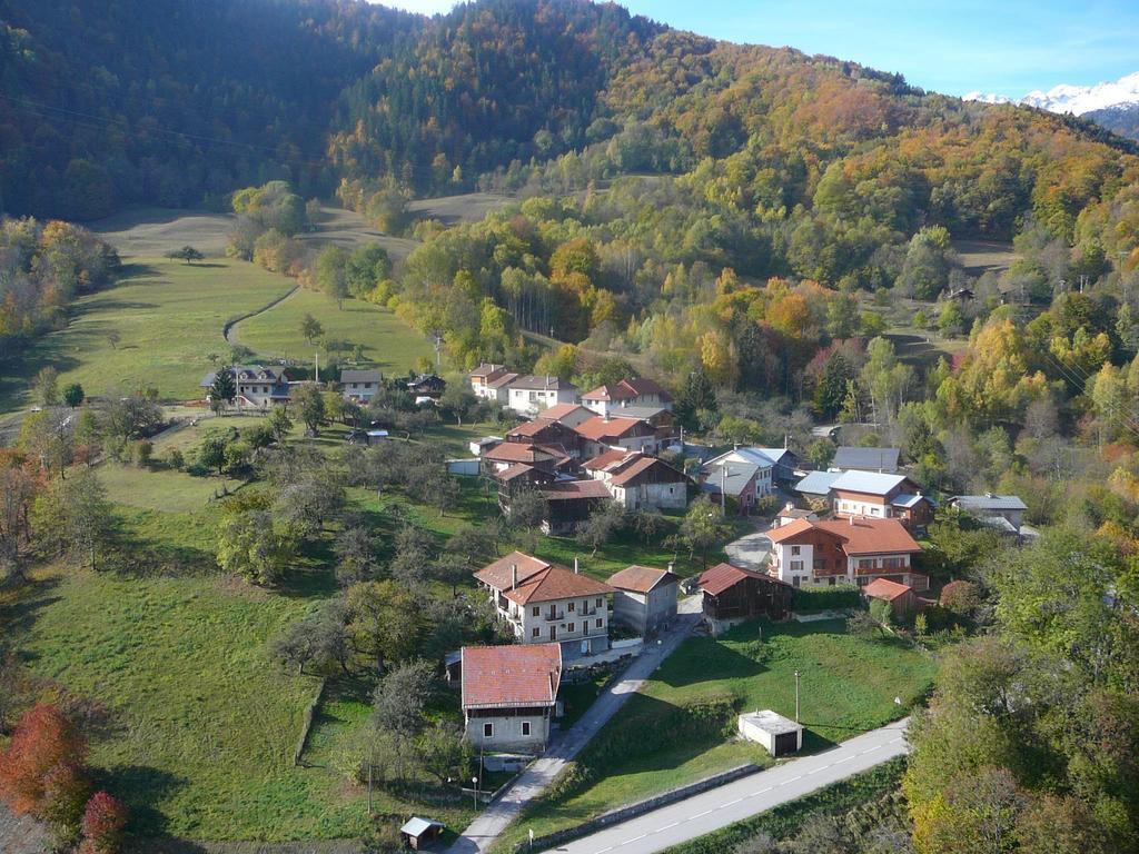 Gite Les Emptes Grand-Aigueblanche Ruang foto
